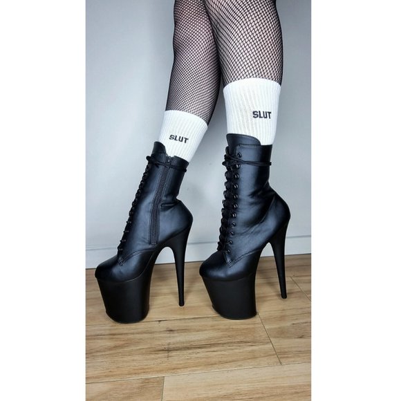 Accessories - S l u t socks